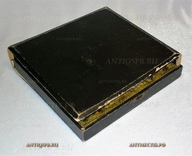 Набор старинных десертных вилок в коробке. Европа. Нач. ХХ века. №19712